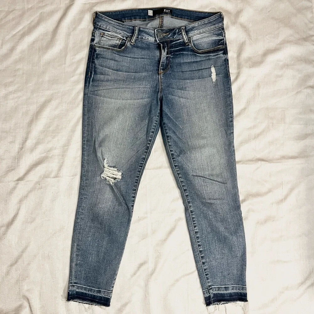 Kut from the Kloth Kurvy Diana Crop Distressed Skinny Jeans